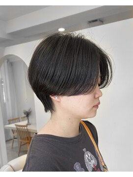 エアー(Air) ハンサムショート前下がりボブ切りっぱなしボブニュアンスパーマ