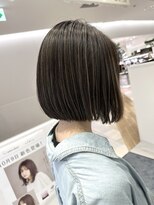 アドラーブル ココロ 新潟(adorable CoCoLo)&nbsp;秋色グレージュ◎白髪ぼかしハイライト×ボブ