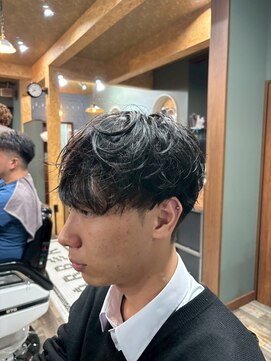 スタンドバーバー 柏(STAND BARBER) MEN’S HAIR/波巻ツイストスパイラル/フェザーパーマ/柏