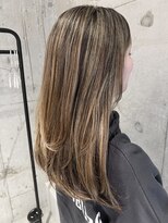 プラスシー(+C)&nbsp;繊細ハイライトで作る地毛にハイライト/福岡ハイライト