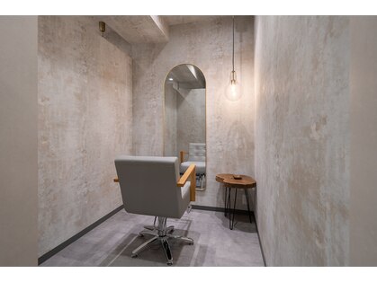 ハル 泉中央駅前店(hal)の写真