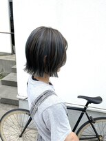 ベリー(berry)&nbsp;色落ちも楽しめる♪大人白髪ぼかし＆ショートボブ☆