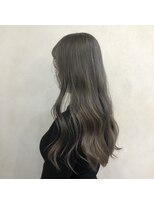 イル(iLu.)&nbsp;トープグレージュ