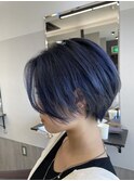美シルエットブルーボブ