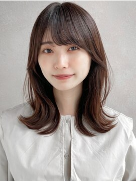 アンアミ シブヤ(Un ami shibuya) 【Unami Shibuya】TOMI 小顔くびれミディアムヘア　グレージュ