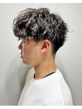 ニアウ 太田店(Niau) メンズ波巻きスパイラルパーマツイストスパイラルパーマ眉毛群馬