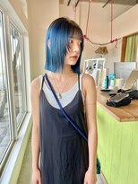 ソーイ(sowi)&nbsp;レイヤーボブヘア×ブルーカラー【@sowi_abe】