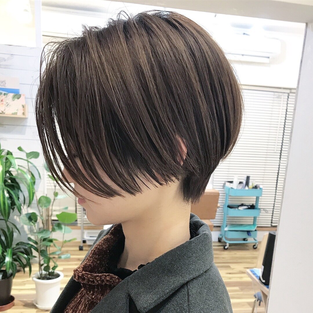 Lohen バイカラーカットオフショートジレ Sleek short / Contrast highlight / blonde beige #ハイライト