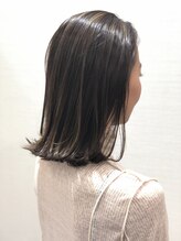 【浦和駅徒歩2分】ハイキャリアのスタッフが頭皮と髪を労りながら上品な仕上がりを再現します。