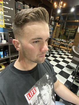 バッドバーバー 蒲田店(BAD BARBER) フェザーアップ　アップバング