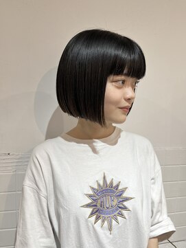 カフカ(CAFCA) 前下がりボブ×ワイドバング