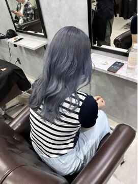 グラッジ 池袋(GLADGE) アイスブルー