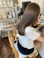 ヘアーデザインスリール(Hair Design THRIRE)&nbsp;ミルクティーベージュ/艶髪ロング/透明感カラー