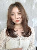 ワンカール顔周りレイヤーミディアムヘアセンター分け大人可愛い
