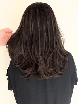 ネイロ バイ ジルブラン 葛西(NeiRo by JIL BLAN) ハイライト白髪ぼかしダブルカラーインナーカラーショートボブ