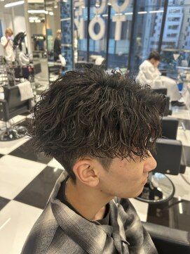 オーシャントーキョー(OCEAN TOKYO) メンズパーマツイスパ波巻きスパイラルマッシュセンターパート