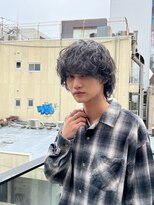 フィフス 天神大名(fifth)&nbsp;マッシュウルフとも相性の良い、シャドウパーマスタイル