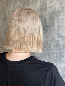 11 ベルテ(11 berte) ベージュ