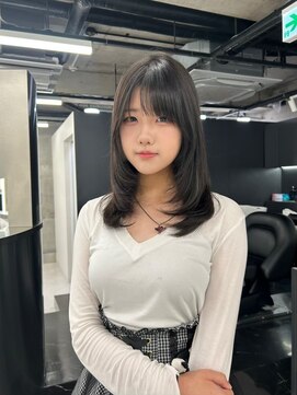 ナチュラルレイヤー/ミディアム/毛先ワンカール