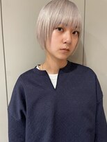 リリック(LYLICK) ホワイトカラー