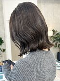 栄外ハネ大人女子柔らかミディアム髪型