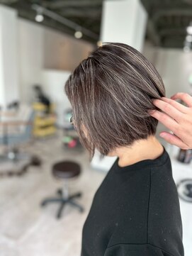 エルピス 大和店(elpis) 白髪が気にづらくなる白髪ぼかしハイライト