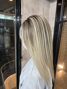 ラフ 難波店(LAFF) バレイヤージュ/シャドウルーツ/ハイライト/レイヤーカット