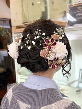 ギャロップヘアー 生花ありの成人式前撮りヘアセット(※ヘアセットのみ)