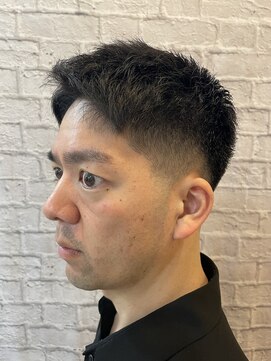 グレイスフルバーバー 新宿パークタワー店 ビジネスマンにオススメ爽やかフェードスタイル
