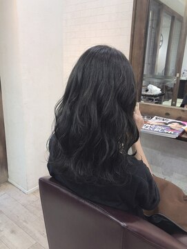 ルシール バイ アリア(Lucir by aria) ダークグレー♪