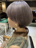 リアン(Lien)&nbsp;Lien☆フォギーベージュ×ホワイトグレー×耳かけショート