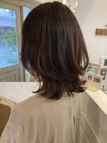 アミュレ(Amule)&nbsp;大人女子に人気外ハネくびれウルフミディヘア3040代梅ヶ丘美容室