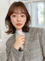アリュウル 表参道 青山(Allure) 韓国ヘア シースルーバング くびれミディ 外ハネミディアム  