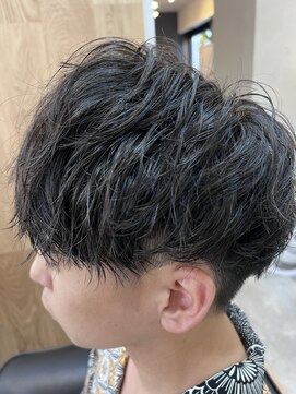 ハサミバイアトリエナガノ 千葉(8sami by atelier nagano) MEN’SHAIR ウルフ アッシュブラックカルマパーマベリーショート