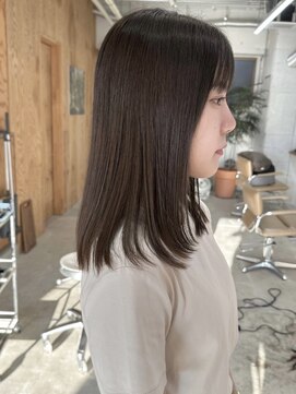 ヤエ(yae) 鎖骨ミディアム