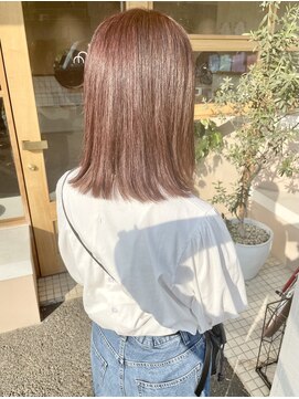 モカヘアー(mocha hair) ミディアム/レイヤー/切りっぱなし/ハイライト/ピンクベージュ