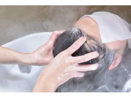 ヘアーメイク ハートシェイプドボックス(HAIR MAKE HEART SHAPED BOX)の写真