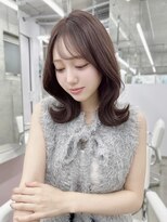エヌアイ オモテサンドウ(ni omotesando) こなれ感くびれミディアム/韓国レイヤーカット前髪顔周りカット