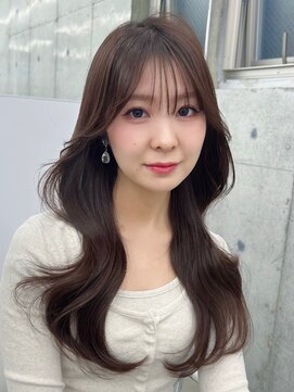 エヌアイ オモテサンドウ(ni omotesando) レイヤーカット 韓国くびれヘア シースルーバング