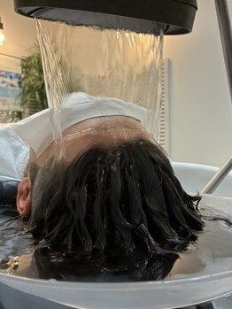 カプセルヘアーサロン(CAPSELL Hair Salon)の写真/【フレスポ須賀川様すぐそば】ヘッドスパの新定番で日々の疲れを軽減！理容室でできる個室"頭浸浴"◇