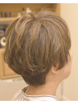 ステム(stem) ハイライトとローライトをミックスして3色に仕上げたソメ☆スペ