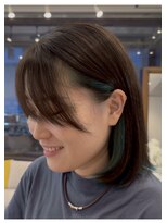 メゾンドボーテ 箕面店(MAISON DE BEAUTE) インナーカラー×ターコイズ