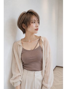 バグズ(Baguz) 丸みショートハンサムショート耳掛けショート小顔ボブ艶髪