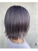 シルバーグレー