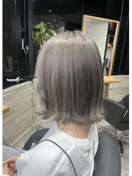 リーオオサカ(Lee Osaka) グレージュカラー/kana