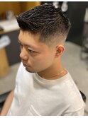 アップバングスキンフェード　バーバースタイル