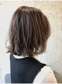 外ハネレイヤーボブ/ハイライト/グレージュ