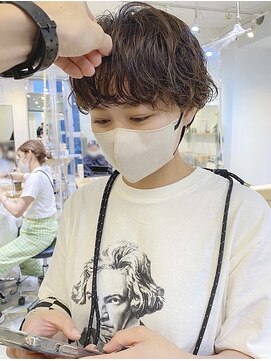 フィルムス 横浜(FILMS) ココアベージュ/黒髪/クラゲヘアー/オリーブグレー/ボブ/横浜