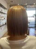 サラ(sarah)&nbsp;切りっぱなしボブ/ダブルカラー