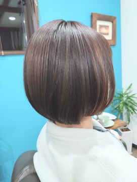 アロアロ(AloAlo) 艶ボブ